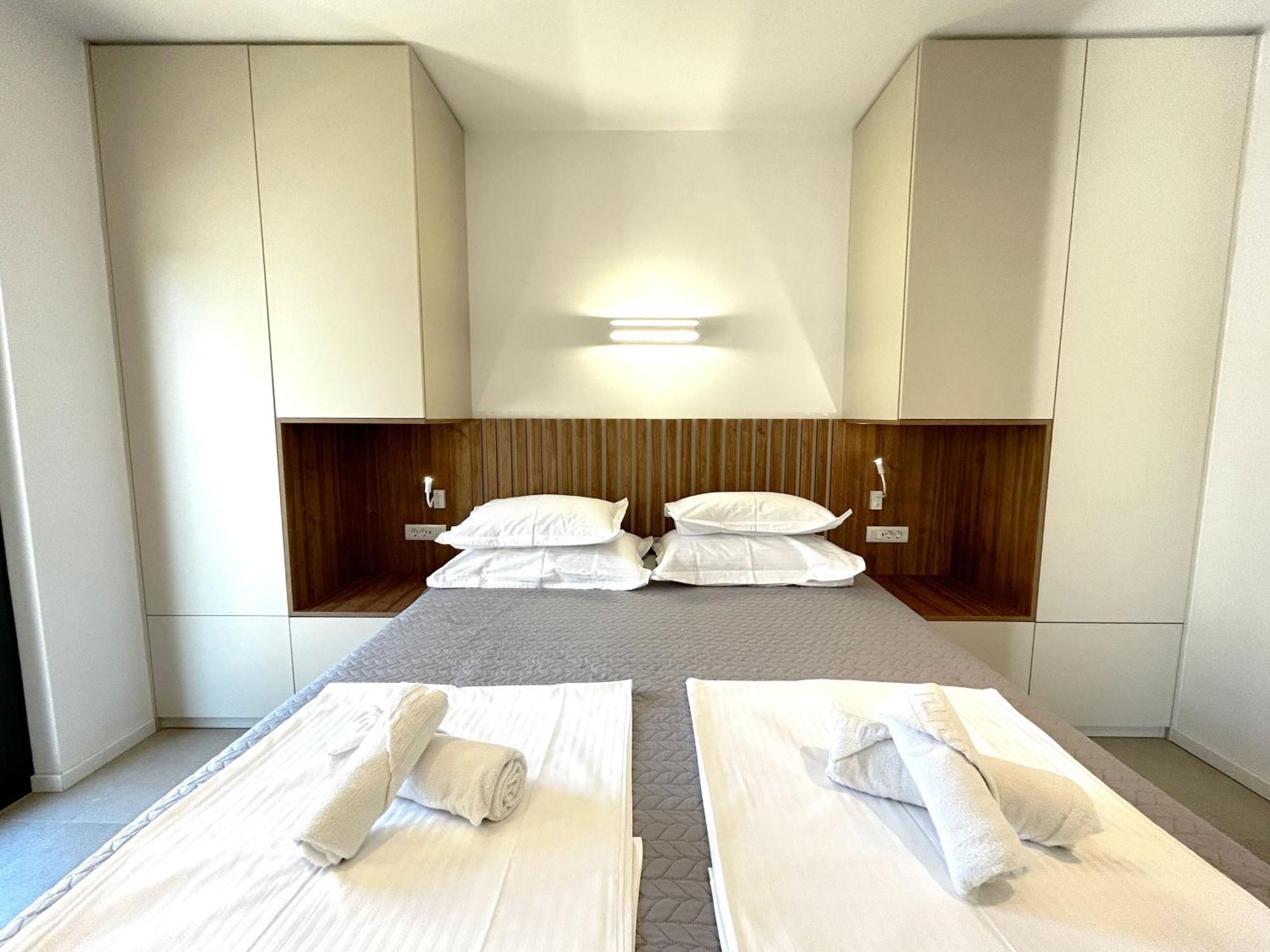 Sandi Hvar Apartments フヴァル エクステリア 写真